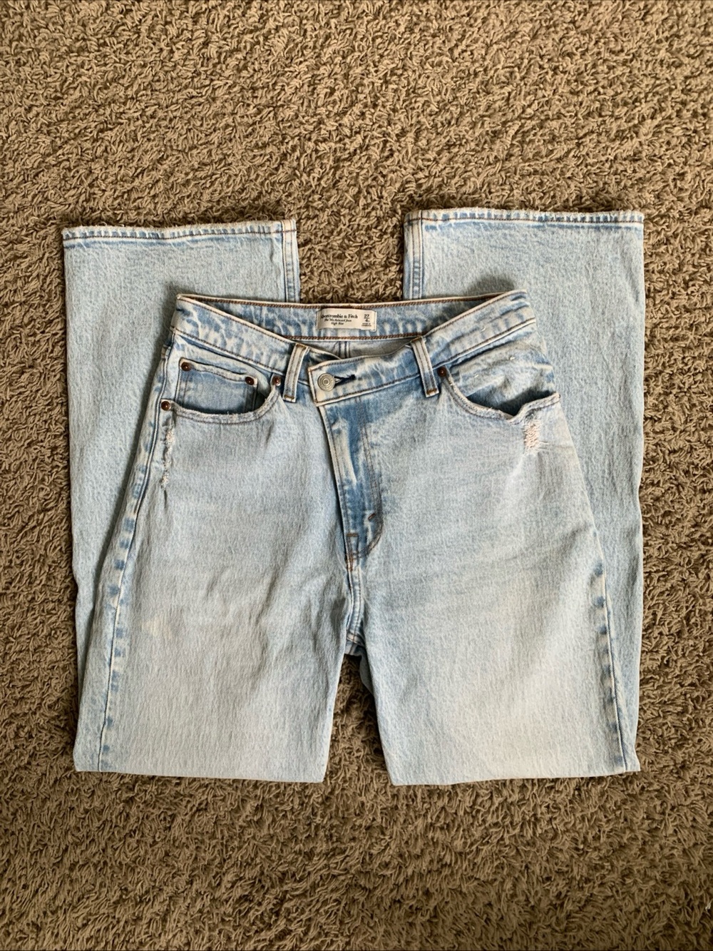 A&F 90s relaxed high rise denim blue jeans womens size 27/4